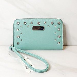 NWT New York & Co. Wristlet Mint Green Leather